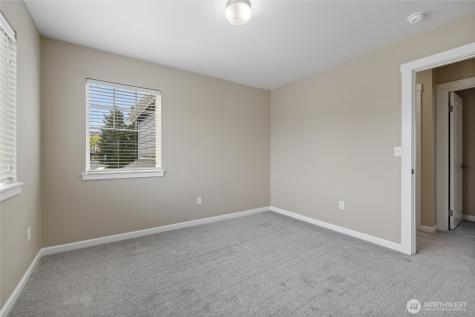 18623 111th Avenue E Puyallup WA 98374