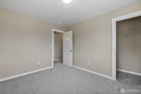 18623 111th Avenue E Puyallup WA 98374