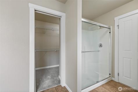 18623 111th Avenue E Puyallup WA 98374