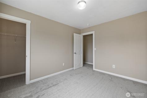 18623 111th Avenue E Puyallup WA 98374