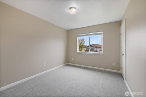 18623 111th Avenue E Puyallup WA 98374