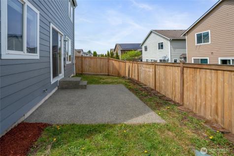 18623 111th Avenue E Puyallup WA 98374
