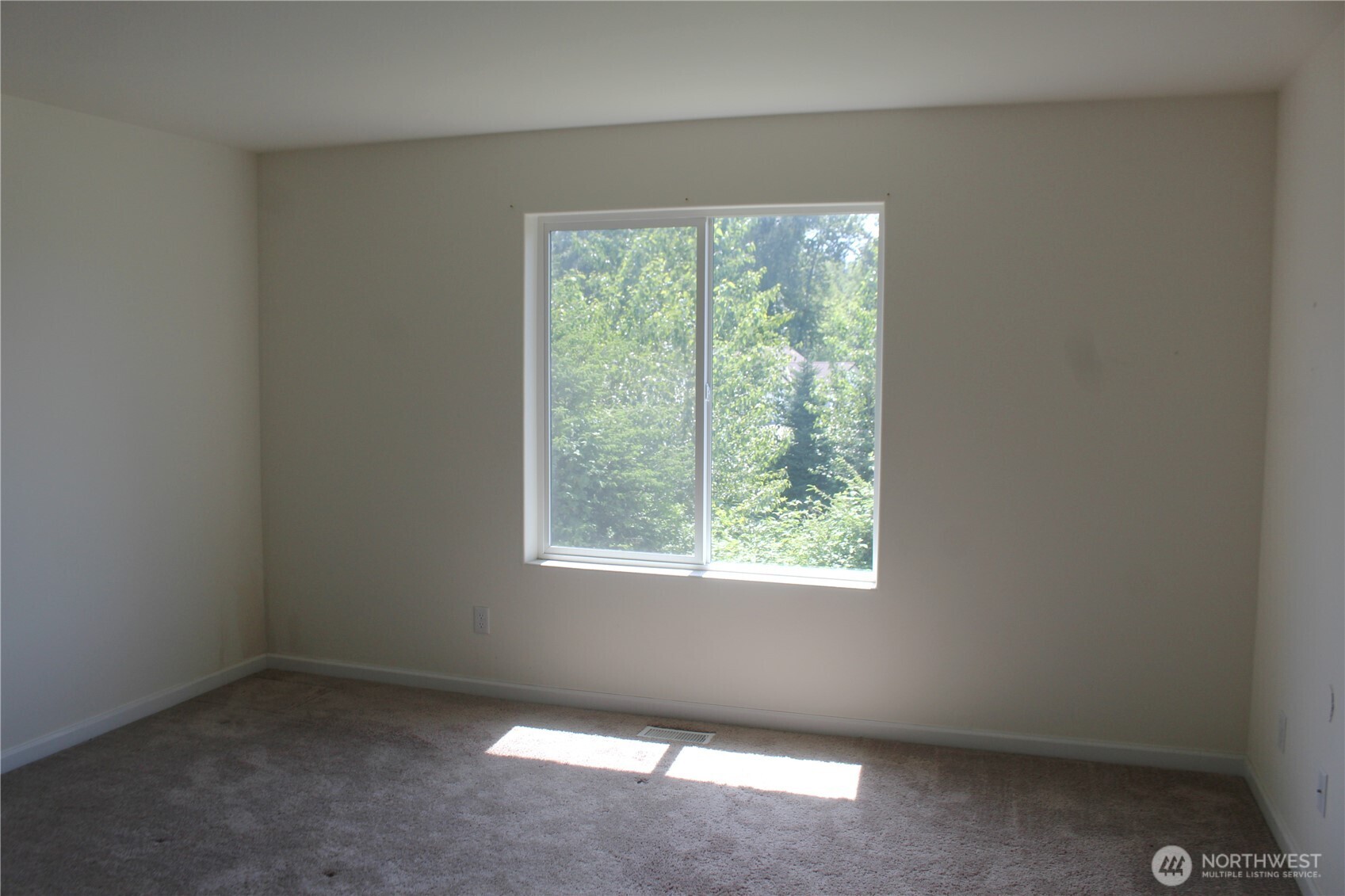 11948 64th Street E Puyallup WA 98372