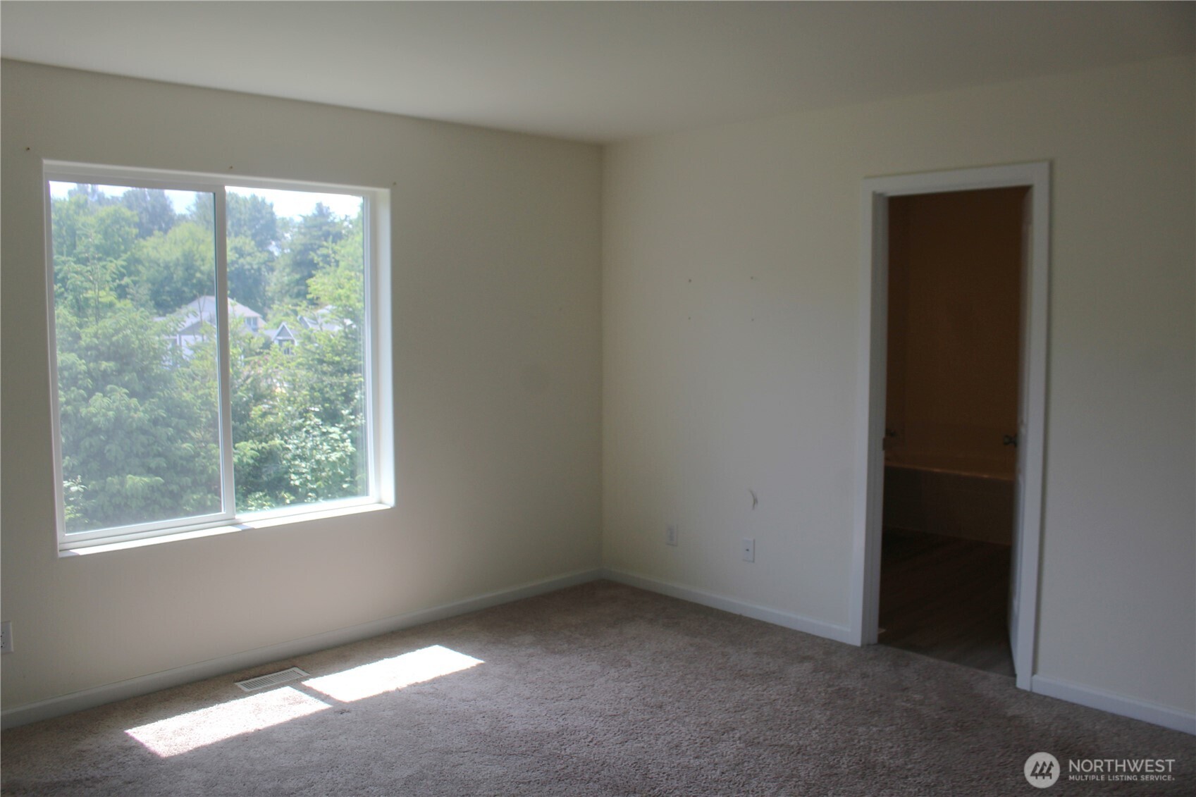 11948 64th Street E Puyallup WA 98372
