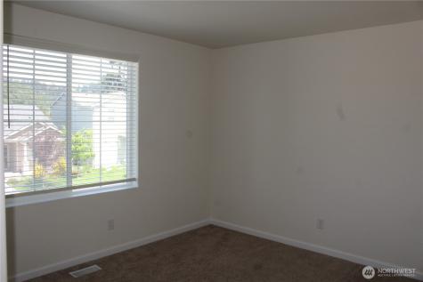11948 64th Street E Puyallup WA 98372