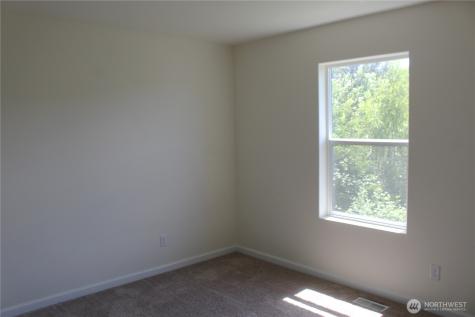 11948 64th Street E Puyallup WA 98372