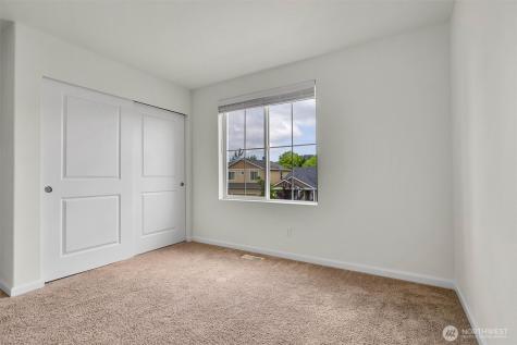11948 64th Street E Puyallup WA 98372