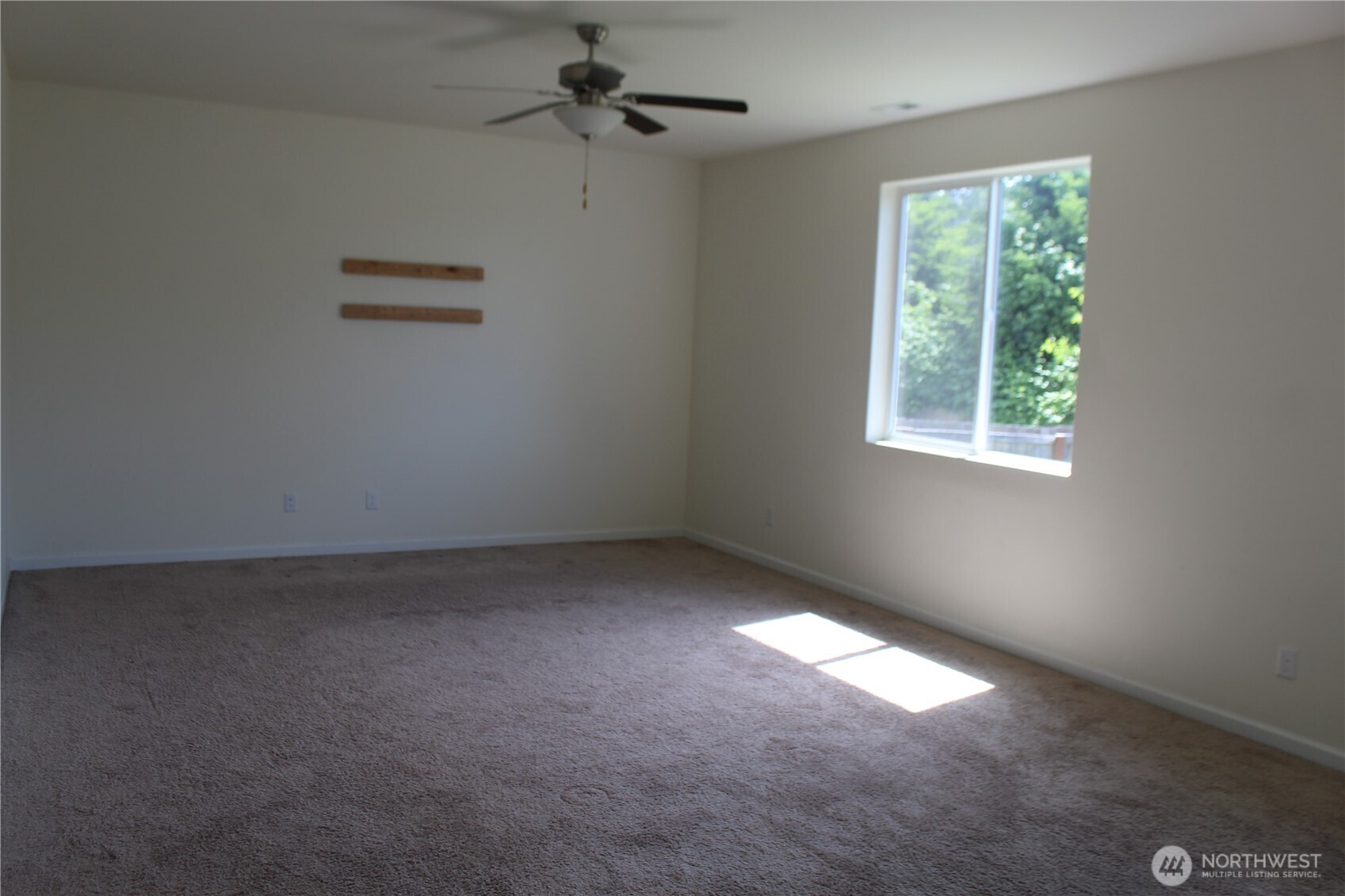 11948 64th Street E Puyallup WA 98372