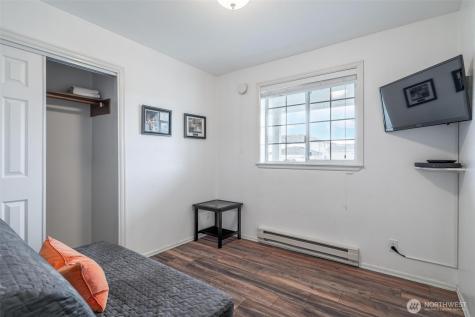 952 Wawona Avenue SE Ocean Shores WA 98569