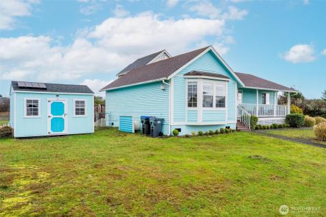 952 Wawona Avenue SE Ocean Shores WA 98569