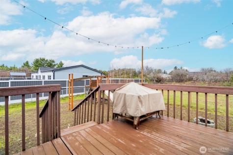 952 Wawona Avenue SE Ocean Shores WA 98569