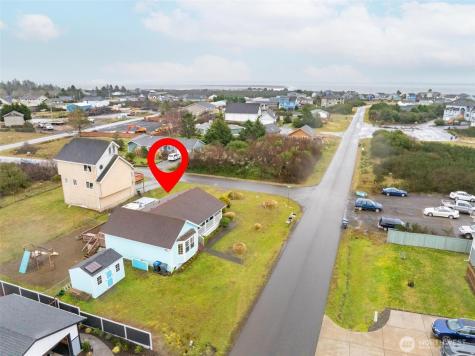 952 Wawona Avenue SE Ocean Shores WA 98569