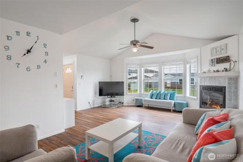 952 Wawona Avenue SE Ocean Shores WA 98569