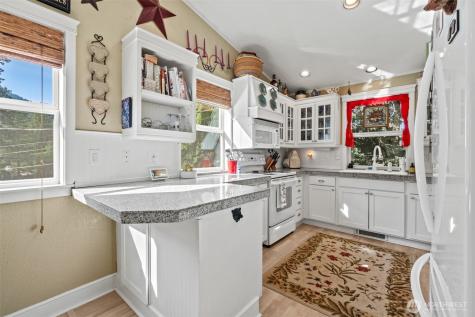 231 Benton Leavenworth WA 98826