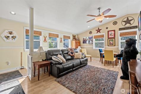 231 Benton Leavenworth WA 98826