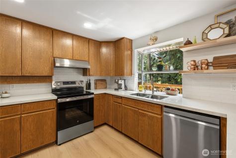 16704 188th Place NE Woodinville WA 98072