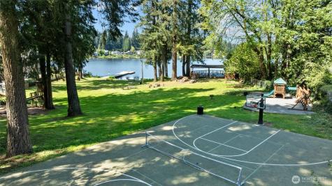 16704 188th Place NE Woodinville WA 98072
