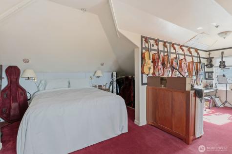 211 14th Avenue E Seattle WA 98112