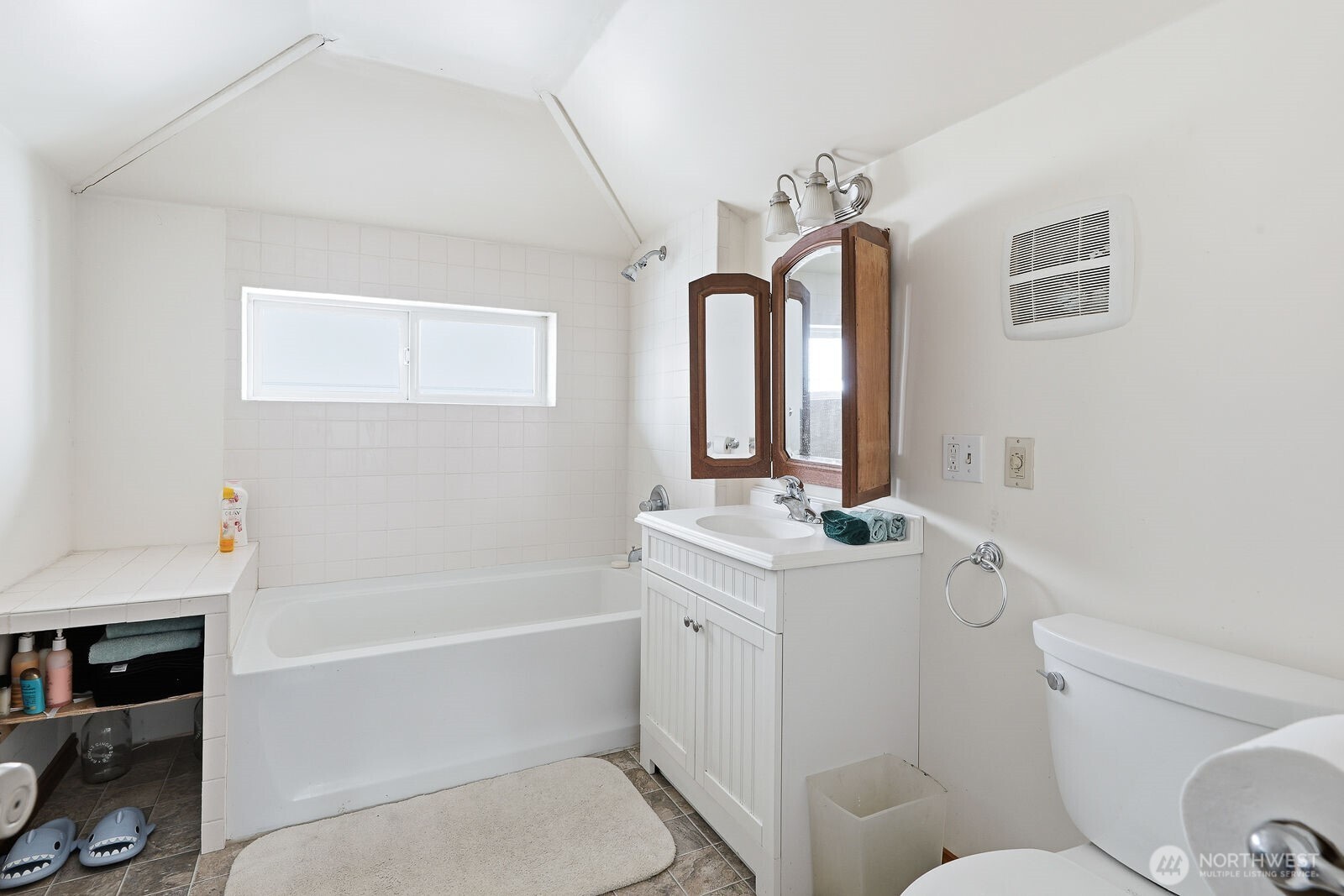 211 14th Avenue E Seattle WA 98112