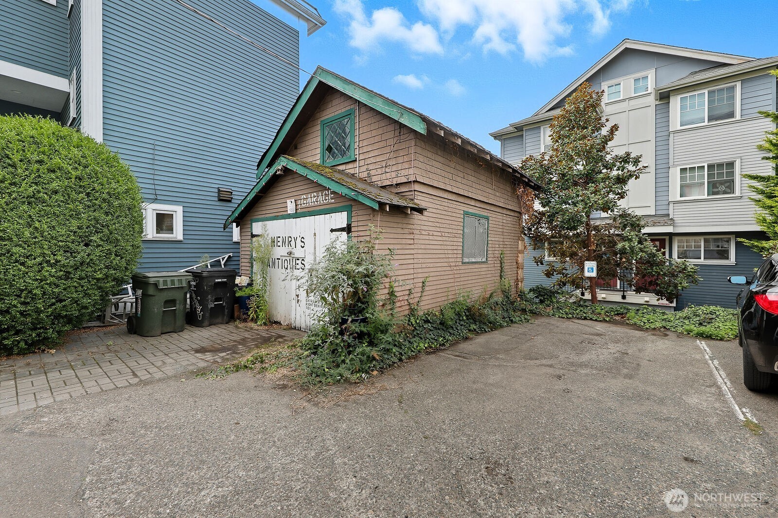 211 14th Avenue E Seattle WA 98112