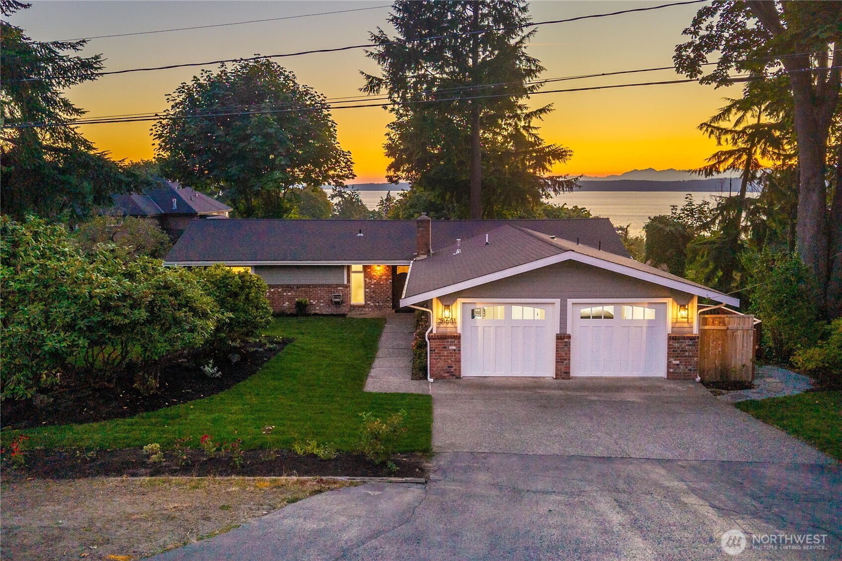 28601 13th Avenue S Federal Way WA 98003