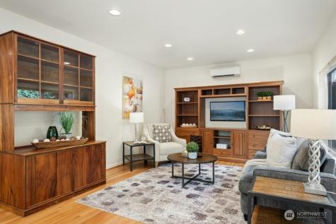 5720 59th Avenue NE Seattle WA 98105