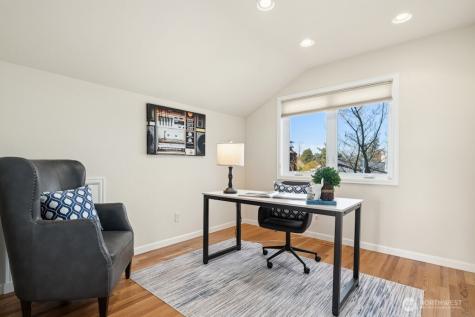5720 59th Avenue NE Seattle WA 98105