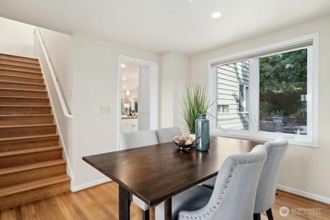 5720 59th Avenue NE Seattle WA 98105