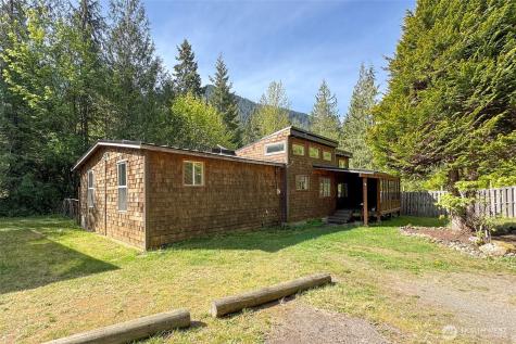 834 Little River Port Angeles WA 98363