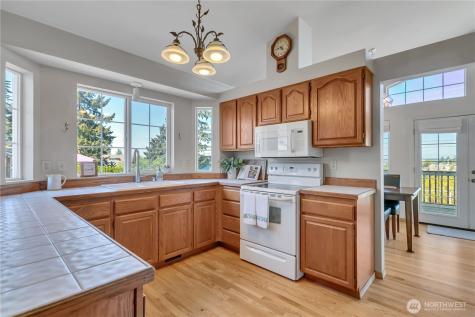 3596 E M Street Tacoma WA 98404