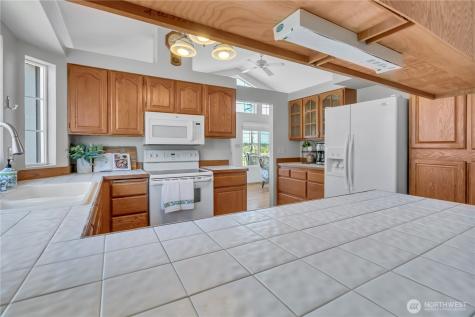 3596 E M Street Tacoma WA 98404