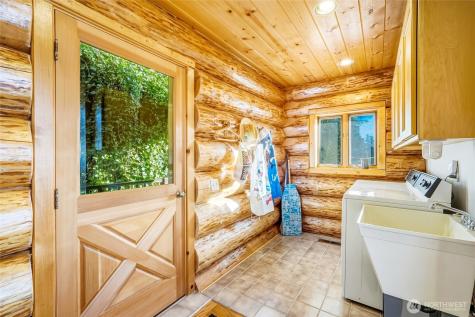 154 Rockaway Beach Lane Camano Island WA 98282