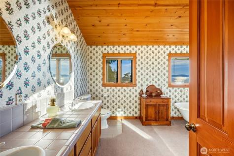 154 Rockaway Beach Lane Camano Island WA 98282