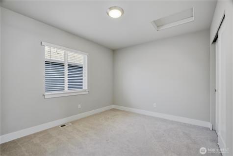 6302 SW 206th Place Lynnwood WA 98036