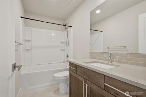 6302 SW 206th Place Lynnwood WA 98036