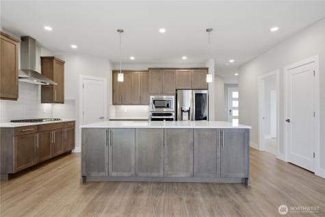 6302 SW 206th Place Lynnwood WA 98036