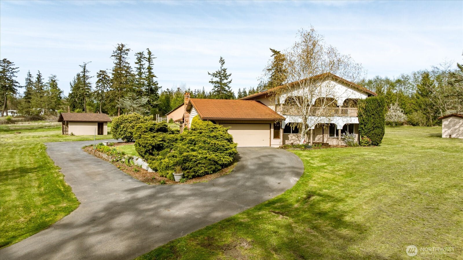 987 E Crescent Harbor Road Oak Harbor WA 98277