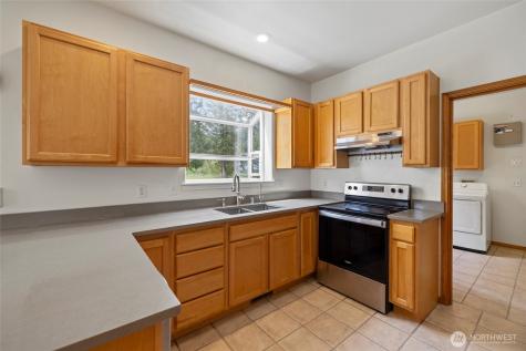 7037 Yukon Way Ferndale WA 98248