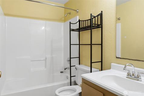 71 NE Lorrain Court Belfair WA 98528