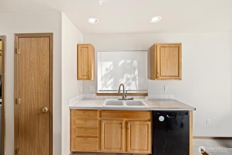 6158 S Cushman Avenue Tacoma WA 98408