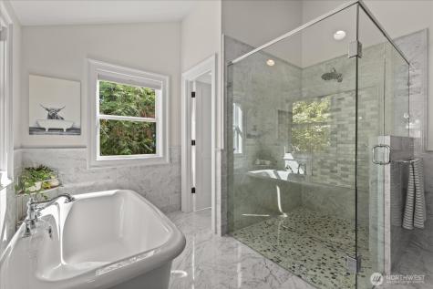 1723 N 128th Street Seattle WA 98133