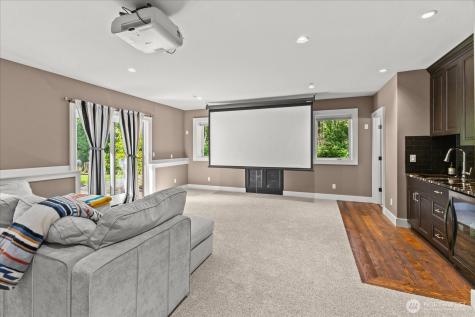 1723 N 128th Street Seattle WA 98133