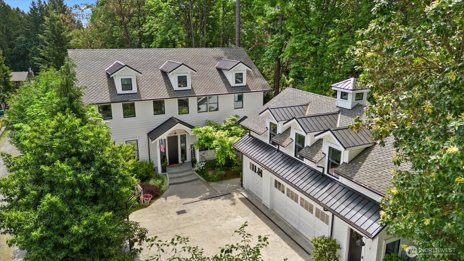 1723 N 128th Street Seattle WA 98133