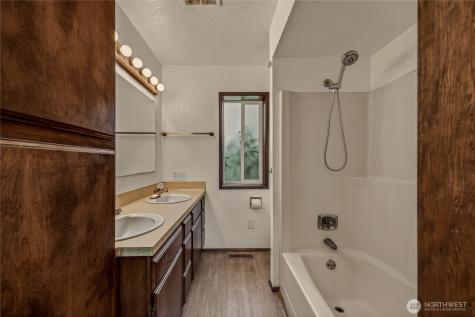 1856 4th Street SE East Wenatchee WA 98802