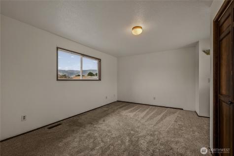 1856 4th Street SE East Wenatchee WA 98802