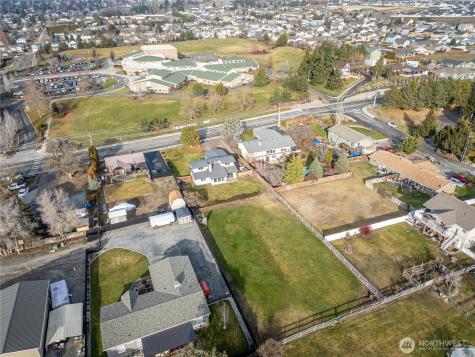 1856 4th Street SE East Wenatchee WA 98802