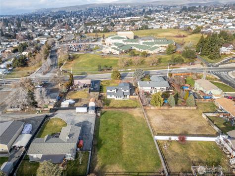 1856 4th Street SE East Wenatchee WA 98802