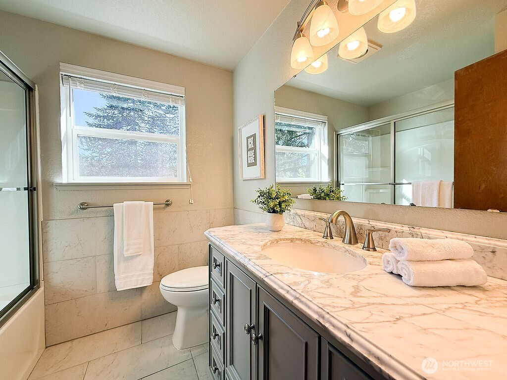 8610 Long Lake Road SE Port Orchard WA 98367