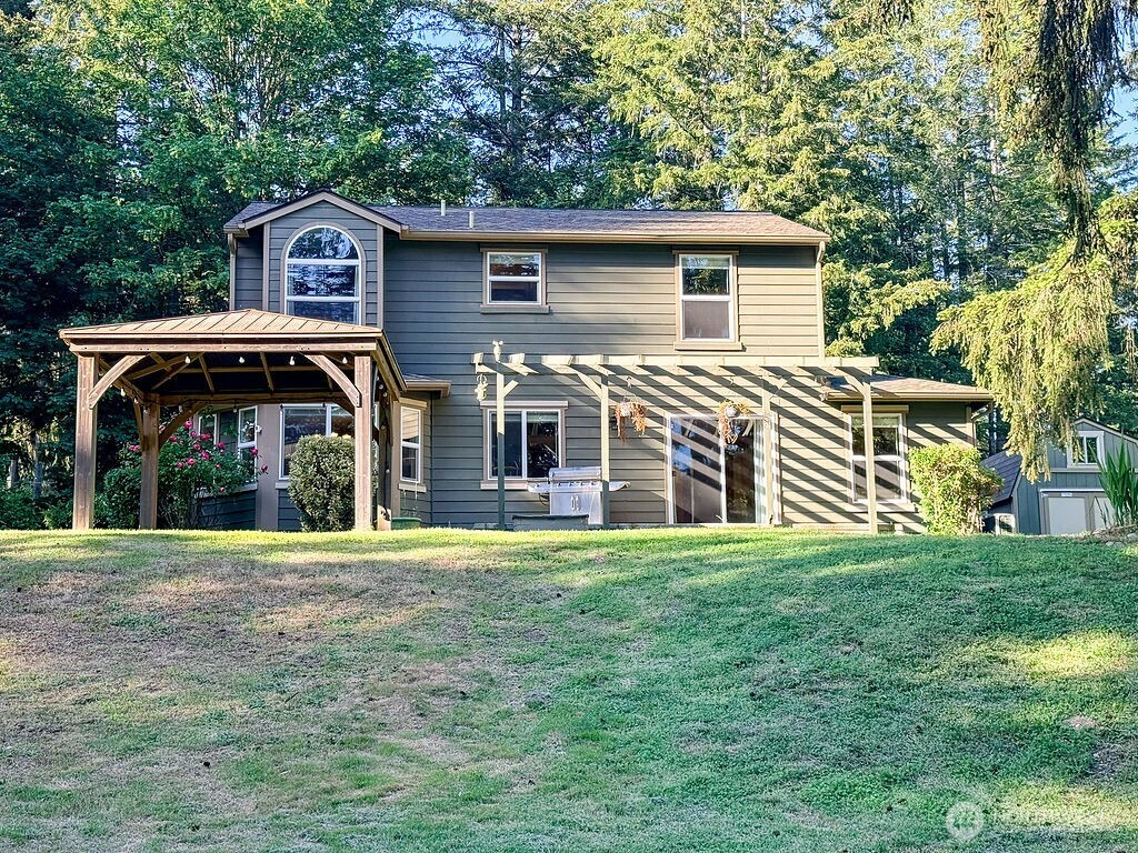 8610 Long Lake Road SE Port Orchard WA 98367