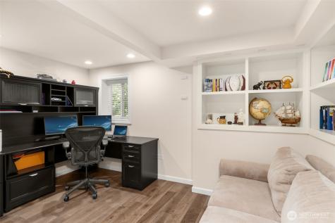 14102 SE 42nd Street Bellevue WA 98006